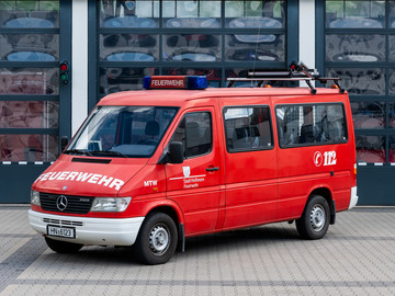 MTW Manschaftstransportwagen MTW Manschaftstransportwagen